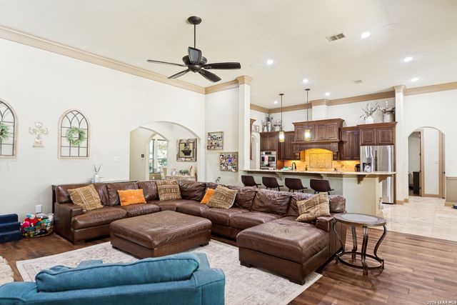 114 Hoskins Trail, Boerne, TX 78006