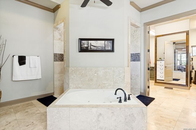 114 Hoskins Trail, Boerne, TX 78006