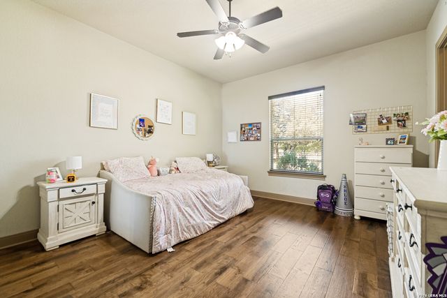 114 Hoskins Trail, Boerne, TX 78006