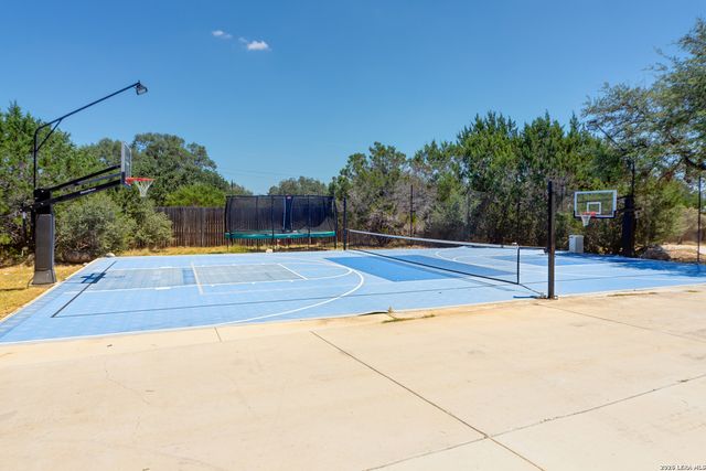 114 Hoskins Trail, Boerne, TX 78006