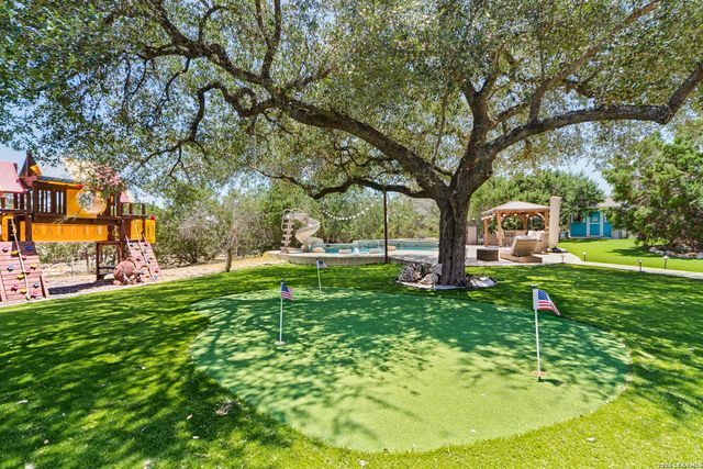 114 Hoskins Trail, Boerne, TX 78006