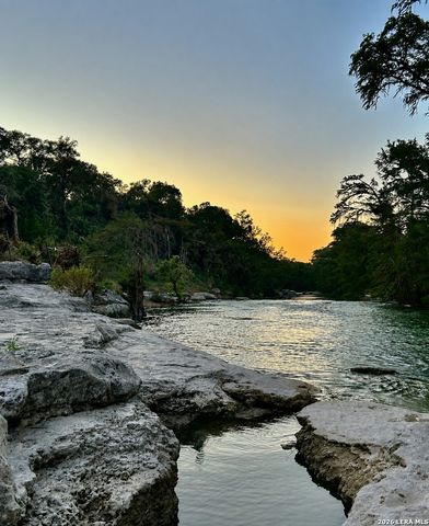 114 Hoskins Trail, Boerne, TX 78006