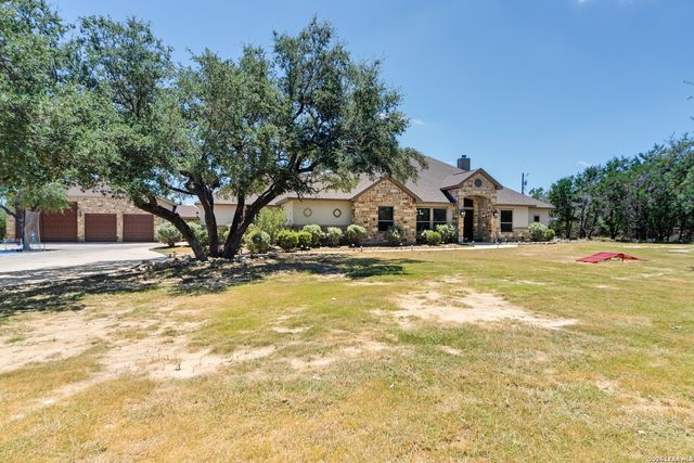 114 Hoskins Trail, Boerne, TX 78006