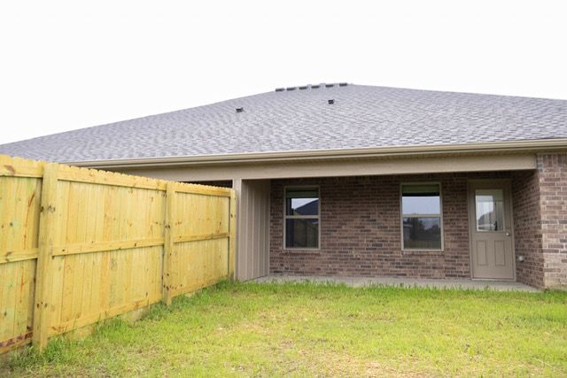 1748 Merworth Street, Gentry, AR 72734