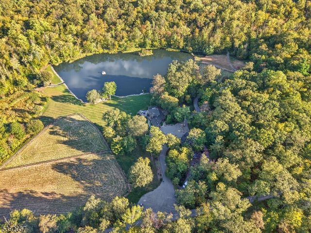 26 Mill Ln, Frankford Twp., NJ 07826