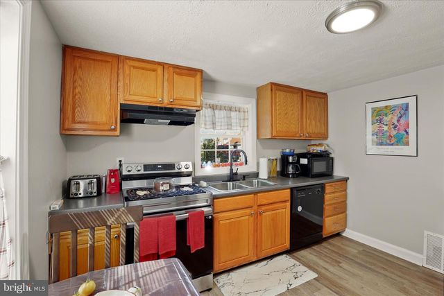 125 JOHN ST, Hanover, PA 17331