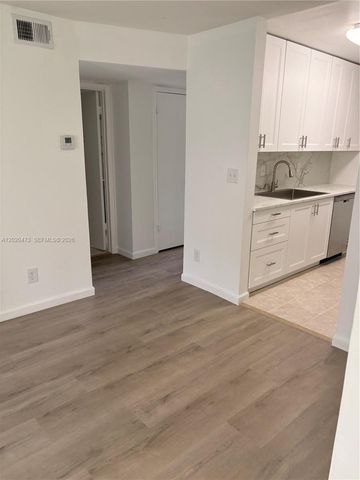 8753 NW 39th St 8753, Sunrise, FL 33351