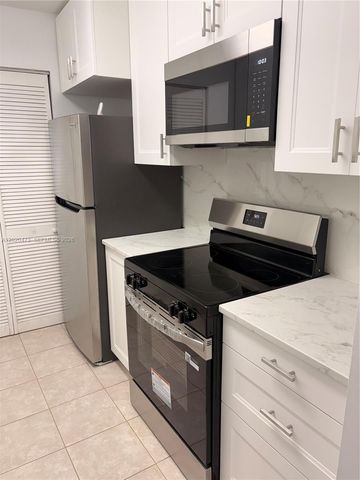 8753 NW 39th St 8753, Sunrise, FL 33351