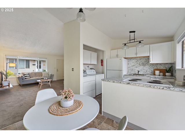 3712 Se 31ST Ave, Portland, OR 97202