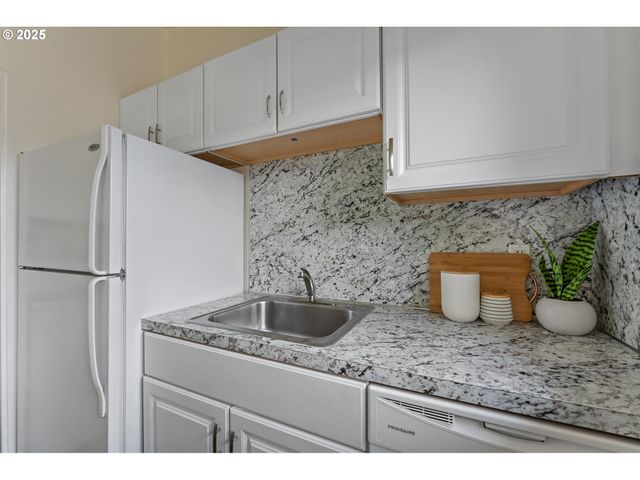 3712 Se 31ST Ave, Portland, OR 97202