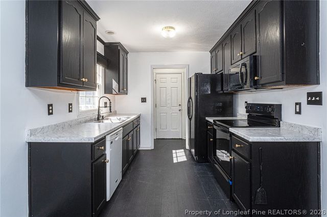 2912 Iveystone Court, Fayetteville, NC 28301