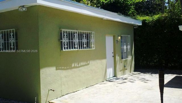 49 NE 44th St, Miami, FL 33137