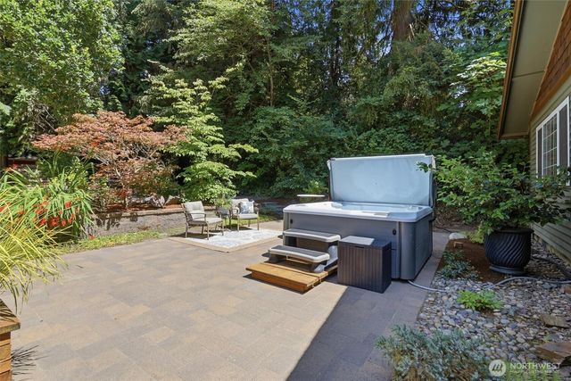7524 Maltby Road, Woodinville, WA 98072