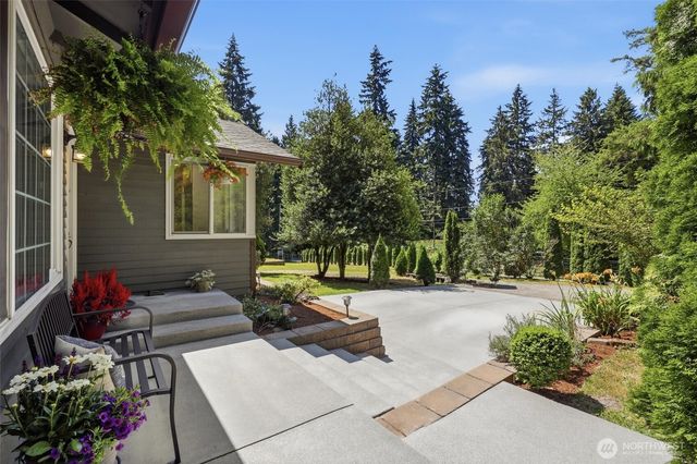 7524 Maltby Road, Woodinville, WA 98072