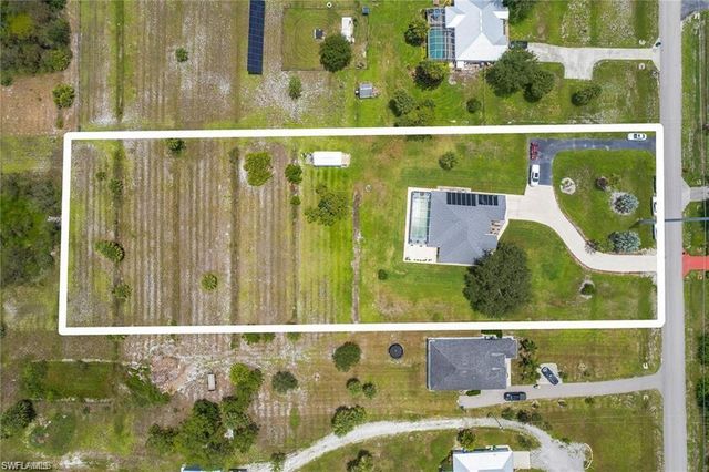 885 47th AVE NE, Naples, FL 34120