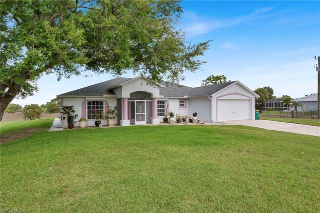 885 47th AVE NE, Naples, FL 34120