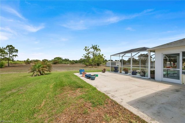 885 47th AVE NE, Naples, FL 34120