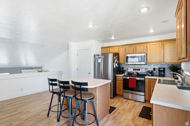 10904 S POPLAR BROOK PL, South Jordan, UT 84095