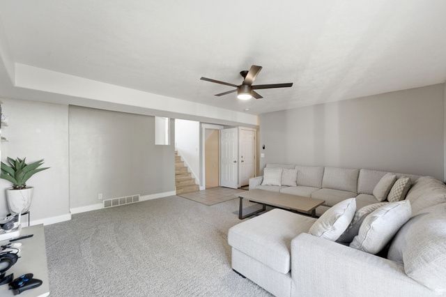 10904 S POPLAR BROOK PL, South Jordan, UT 84095