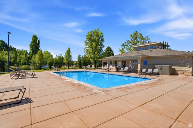 10904 S POPLAR BROOK PL, South Jordan, UT 84095