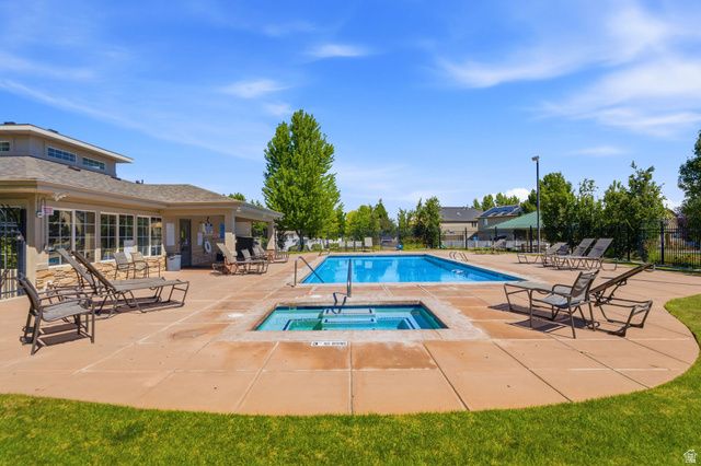 10904 S POPLAR BROOK PL, South Jordan, UT 84095