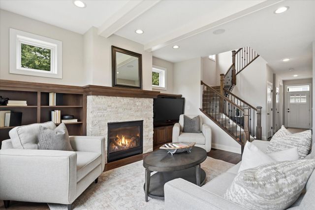 7495 Laurel Point, Golden Valley, MN 55426