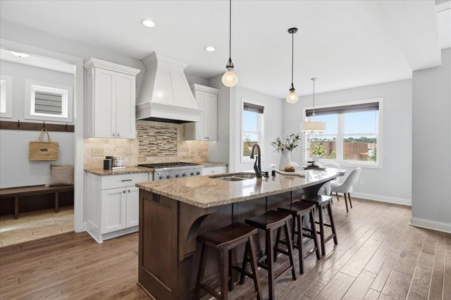 7495 Laurel Point, Golden Valley, MN 55426