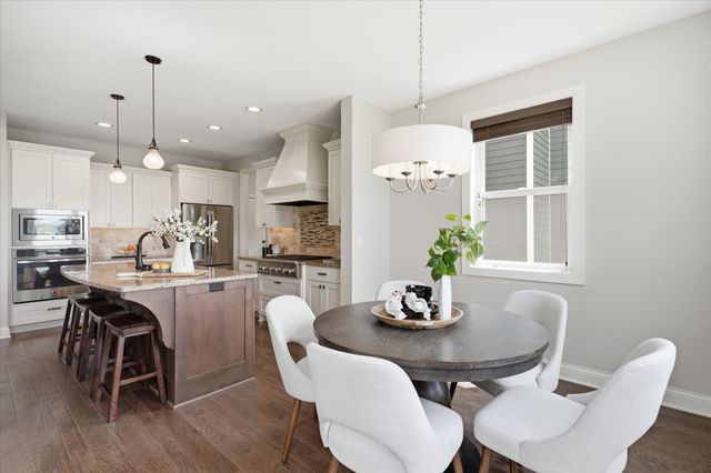 7495 Laurel Point, Golden Valley, MN 55426