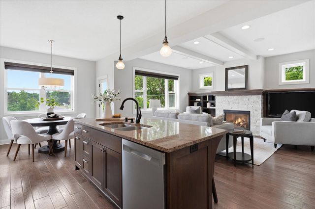7495 Laurel Point, Golden Valley, MN 55426