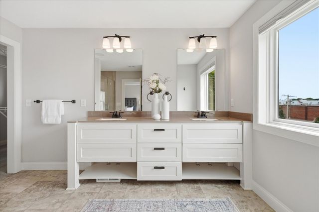 7495 Laurel Point, Golden Valley, MN 55426