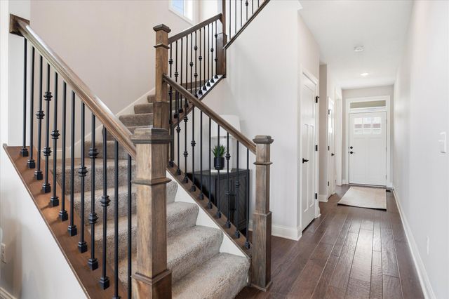 7495 Laurel Point, Golden Valley, MN 55426