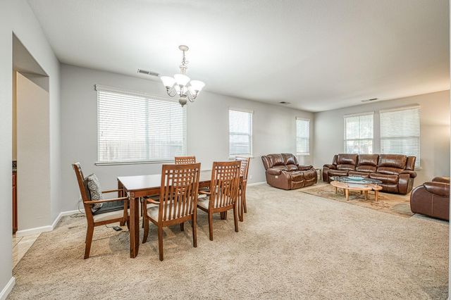 644 Serena Avenue, Clovis, CA 93619