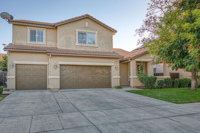 644 Serena Avenue, Clovis, CA 93619