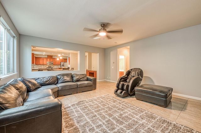 644 Serena Avenue, Clovis, CA 93619