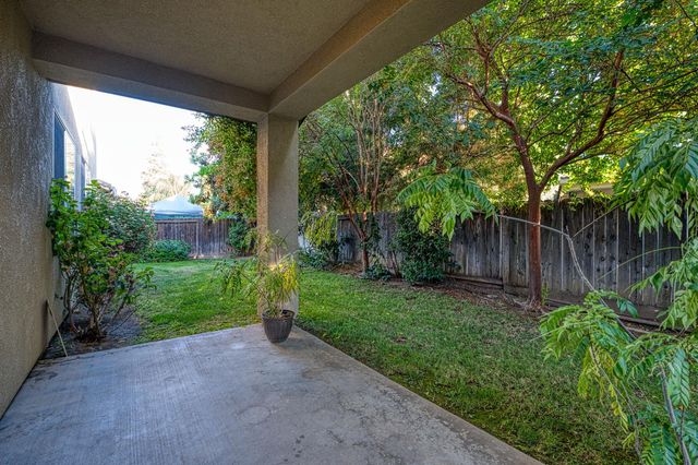 644 Serena Avenue, Clovis, CA 93619