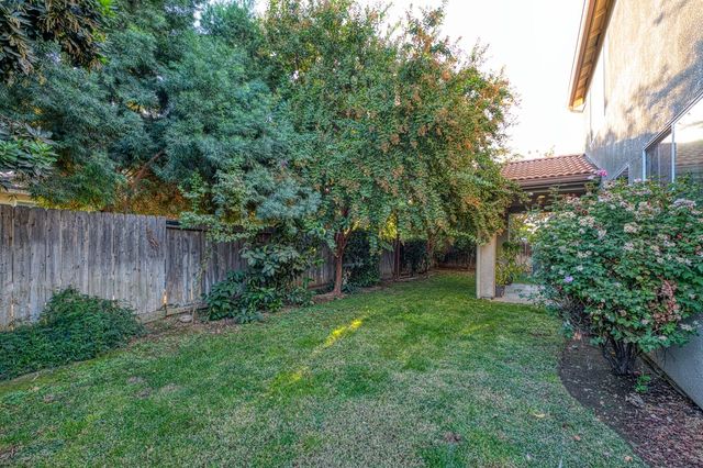 644 Serena Avenue, Clovis, CA 93619