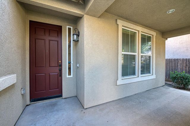 644 Serena Avenue, Clovis, CA 93619
