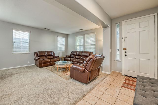 644 Serena Avenue, Clovis, CA 93619