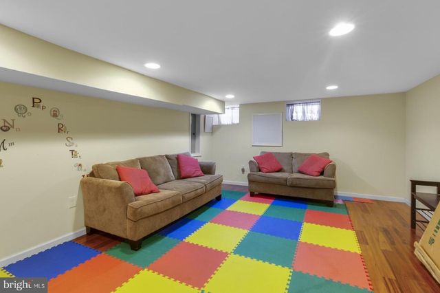 1933 PARRISH ST, Philadelphia, PA 19130