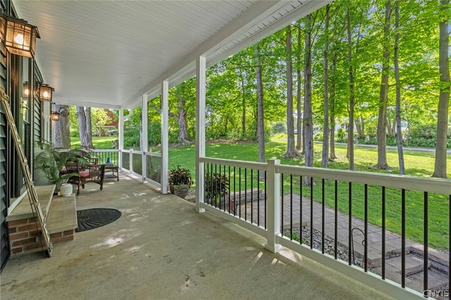 5746 Scenic Drive, Camillus, NY 13031