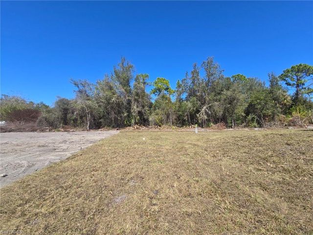 417 Prospect AVE, Lehigh Acres, FL 33972