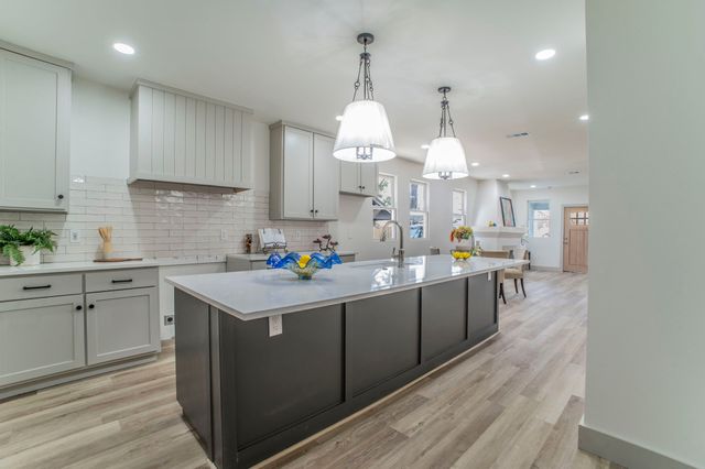 5914 Victor Street, Dallas, TX 75214