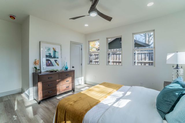 5914 Victor Street, Dallas, TX 75214