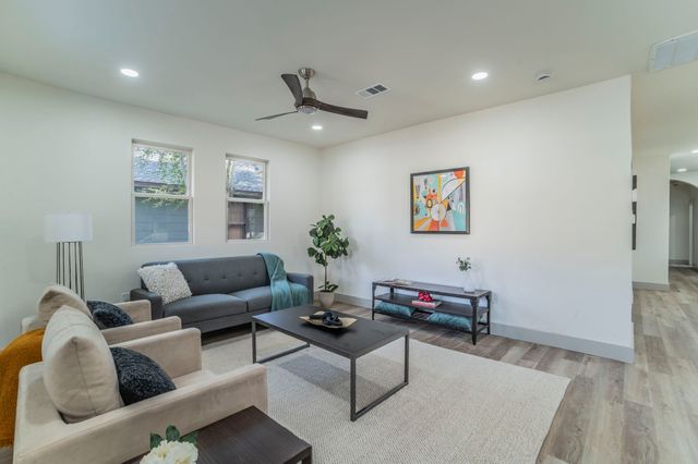 5914 Victor Street, Dallas, TX 75214