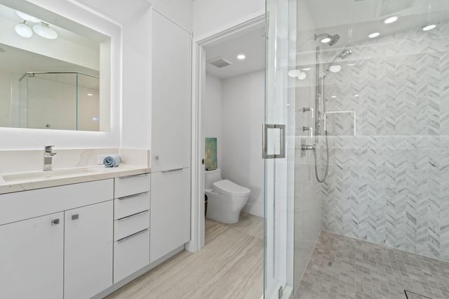 3100 N Ocean Boulevard 2007, Fort Lauderdale, FL 33308