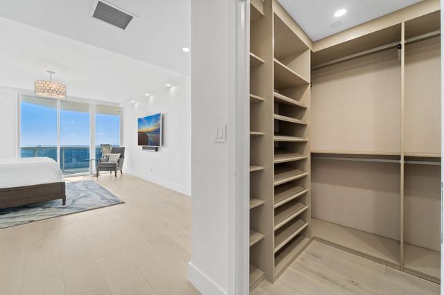 3100 N Ocean Boulevard 2007, Fort Lauderdale, FL 33308