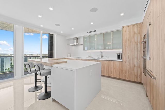 3100 N Ocean Boulevard 2007, Fort Lauderdale, FL 33308