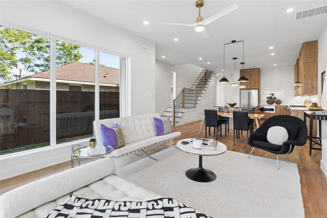 6607 Roper Street, Dallas, TX 75209