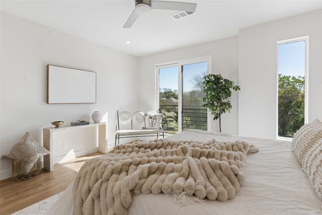 6607 Roper Street, Dallas, TX 75209