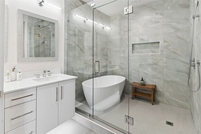 6607 Roper Street, Dallas, TX 75209